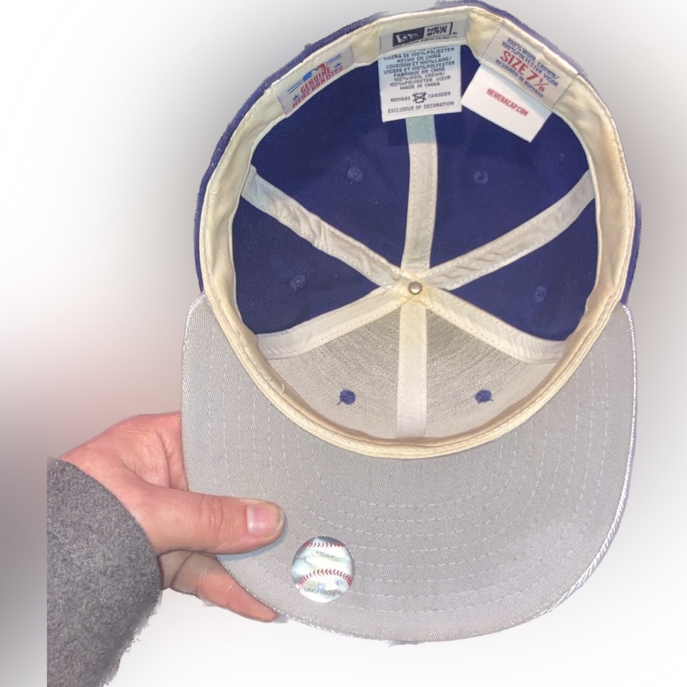 La hat - Picture 3 of 3